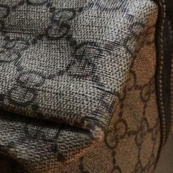 Authentic Gucci GG Supreme Joy Medium Tote - Picture 13 of 16